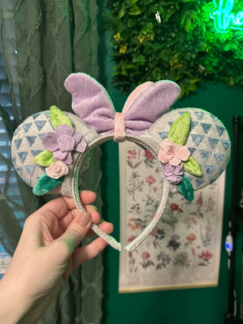 Epcot Ears - Picture 2 of 3